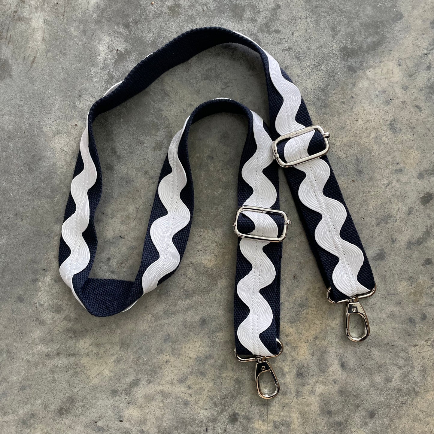 Shoulder Strap - Navy and White (Rick Rack)